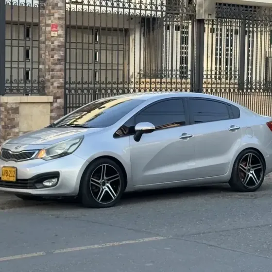 Kia Rio 2012 1.6 Sport 4 P