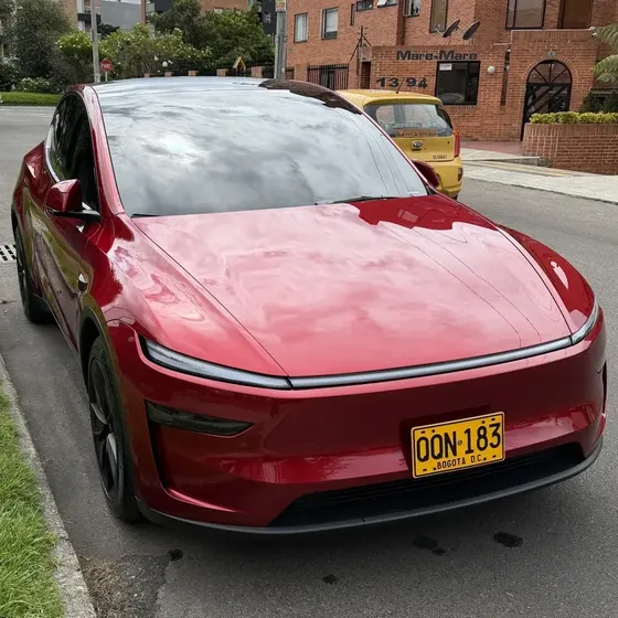 Tesla Model Y 2026 0.0 Long Range Awd