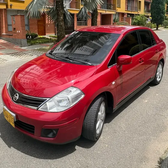 Nissan Tiida 2011 1.8 Premium 4 P