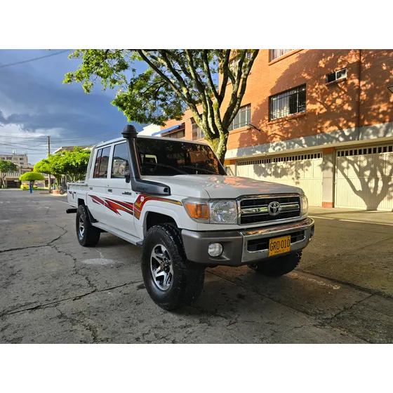 Toyota Land Cruiser Vdj 79 4.0