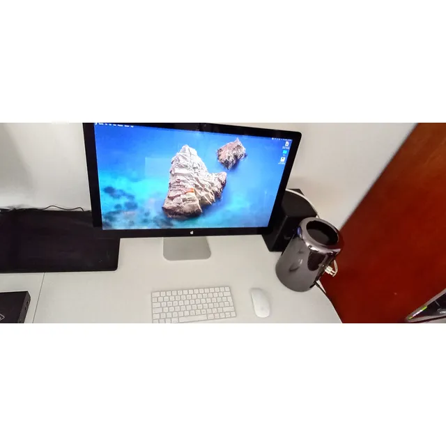 Mac Pro 2013 Cilindro, Pantalla 27 , Teclado Y Mouse