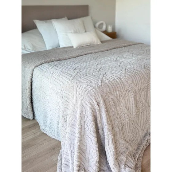 Cubrecama Invierno Amelie Doble Corderito Jacquard 1 1/2 Plaza 160x220 Cm Color Visón - Pret