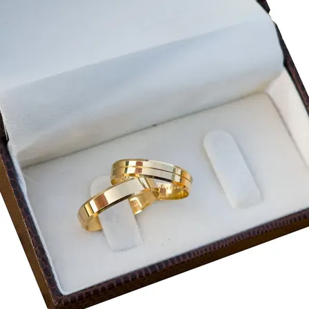 Alianças De Casamento Em Ouro 18k Legítimo Chanfradas 4mm 4g