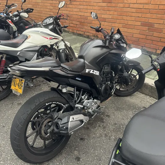 Fz 250 Yamaha