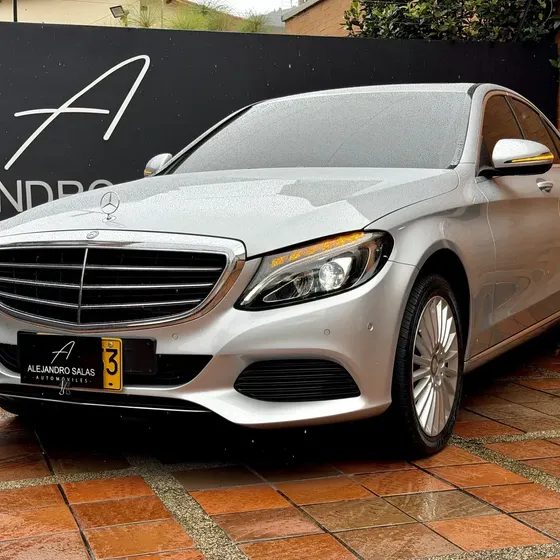 Mercedes-Benz Clase C 2017 2.0 Cgi Exclusive