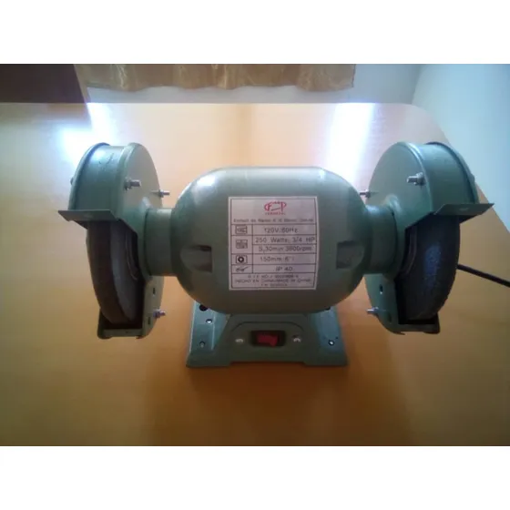 Esmeril De Banca Marca Fermetal 6 Pulgadas