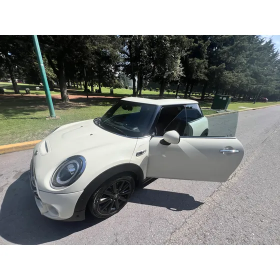 Mini Cooper S 2.0 Hot Chili At