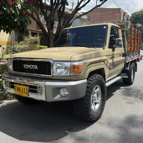 Toyota Land Cruiser 79 2019 4.0 Chasis
