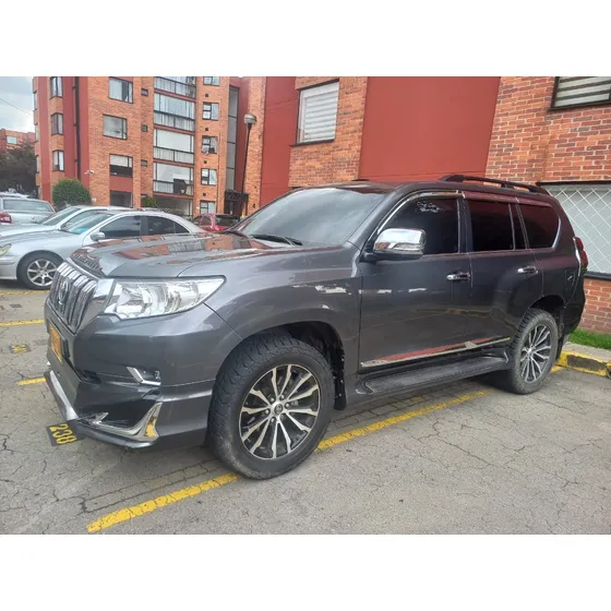 Toyota Prado Txl 3.0 Diésel