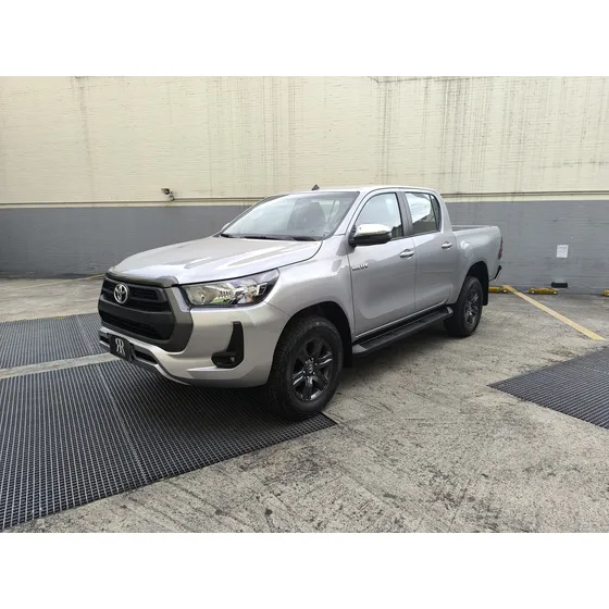 Toyota Hilux 2.4 Diésel 4x4