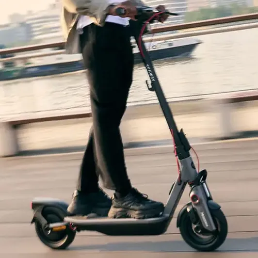 Scooter Eléctrico Segway F3 Pro para Movilidad Urbana, 25 km\u002Fh | Cuotas sin interés