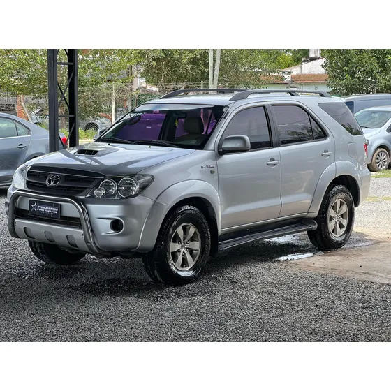 Toyota Hilux Sw4 3.0 Srv Cuero At