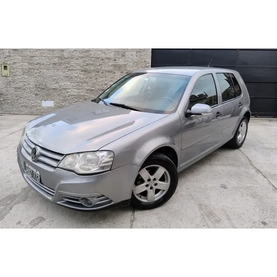 Volkswagen Golf 1.6 Advance