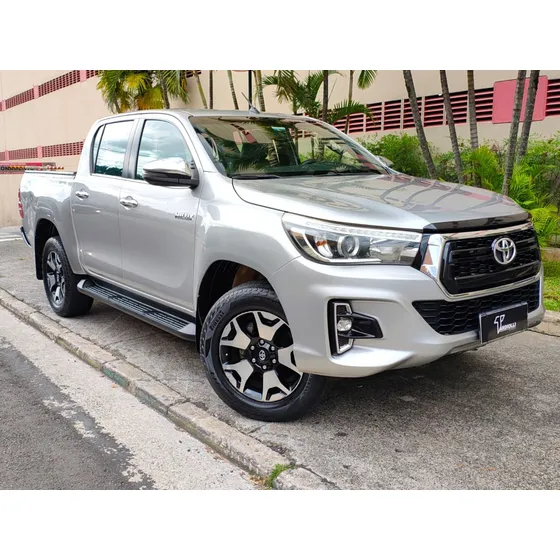 Toyota Hilux 2.8 Srx 4x4 Cd 16v Diesel 4p Automático