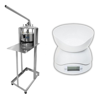 Divisora De Massas Redonda Com Cavalete + Balança De 3kg Divisora De Massas Redonda Com Cavalete + Balança De 3kg