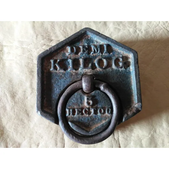 Antigua Pesa Hexagonal De Bronce 500 Gramos