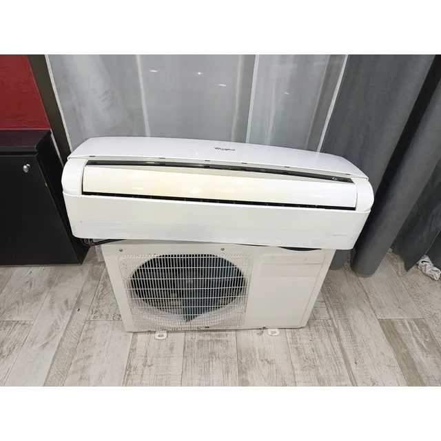 Aire Acondicionado 3.5 Kw Whirlpool Frío Calor