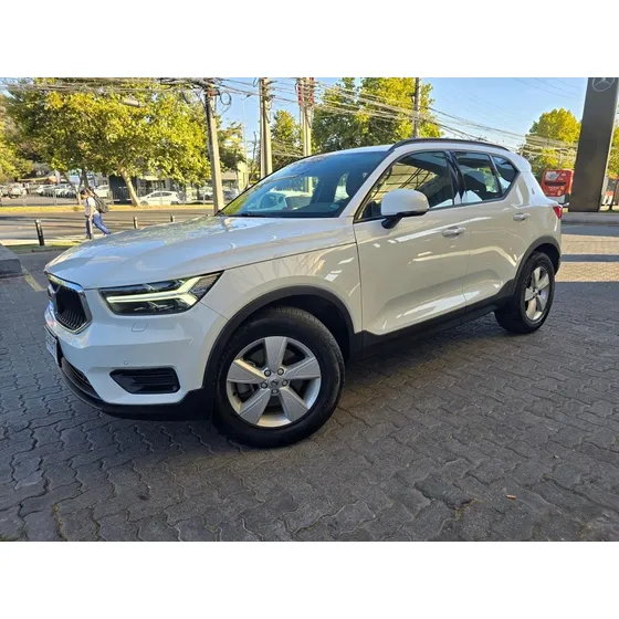 Volvo Xc40 2.0 T4 At