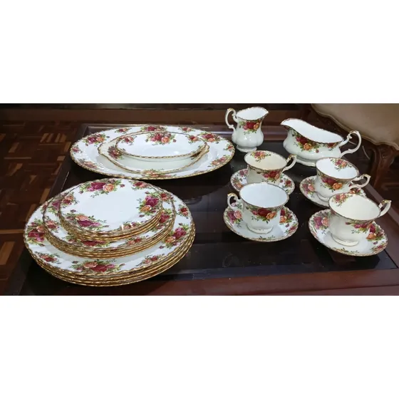 Royal Albert Old Country Roses 25 Piezas 4 Puestos
