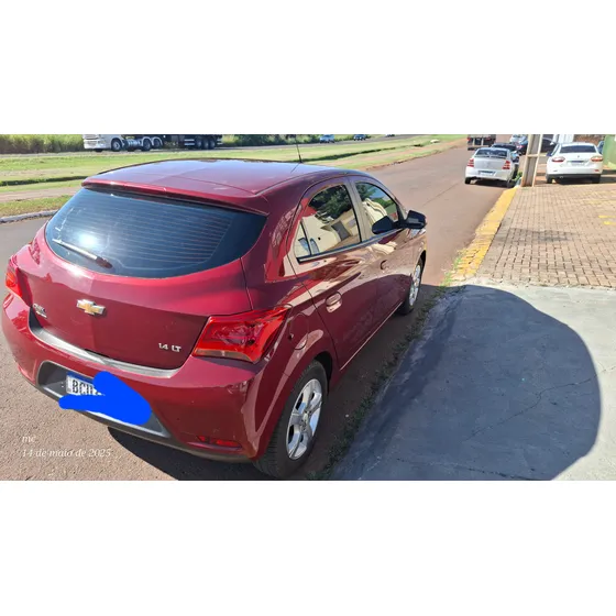Chevrolet Onix 1.4 Lt 5p