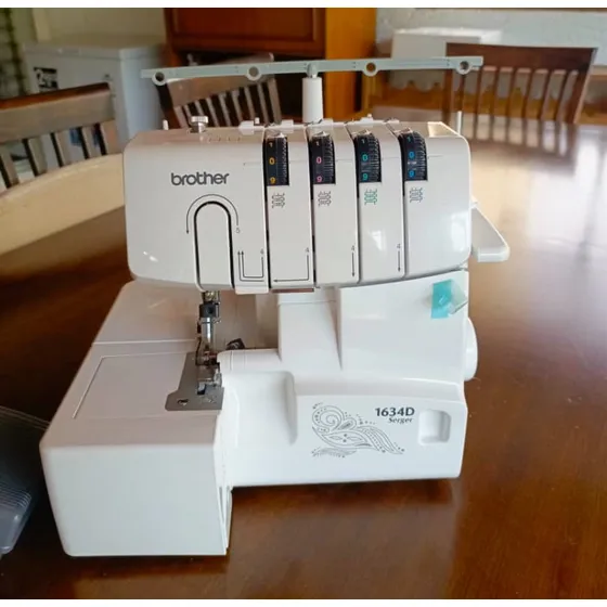 Máquina De Coser Overlock Brother 1634d