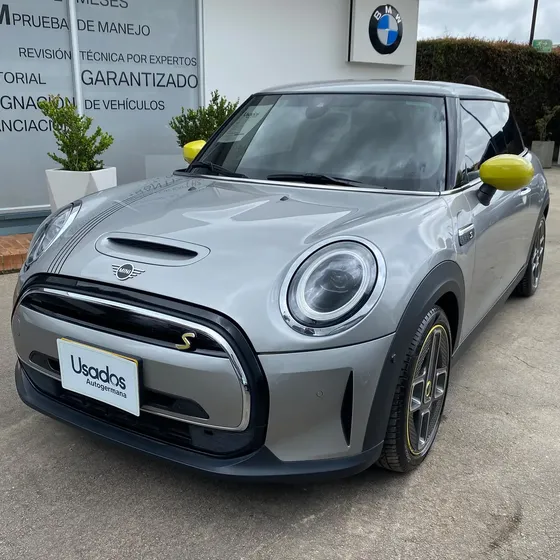 Mini Cooper Se 2024 0.0 Iconic At