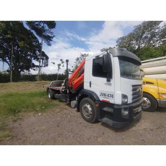 Camión Sencillo, Plataforma Y Brazo Grúa Palf Finger 15500