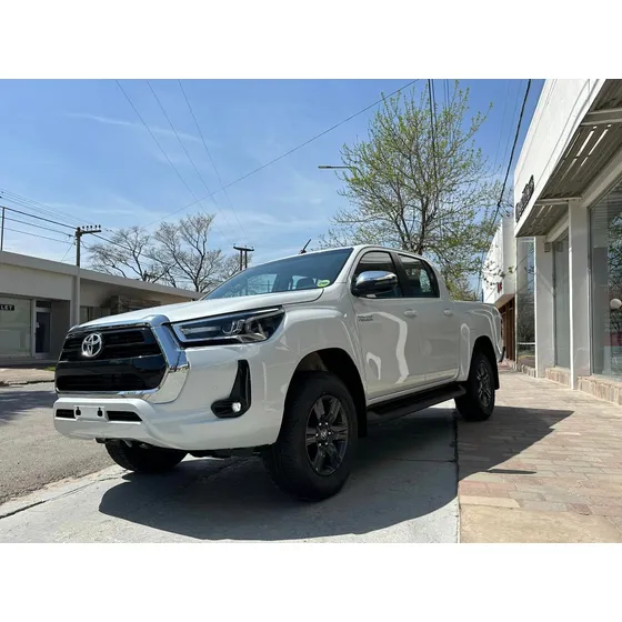 Toyota Hilux D/c 2.8 Tdi Automatica Srv 4x4