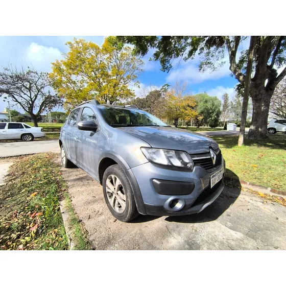 Renault Sandero Stepway 1.6 Expression 105cv