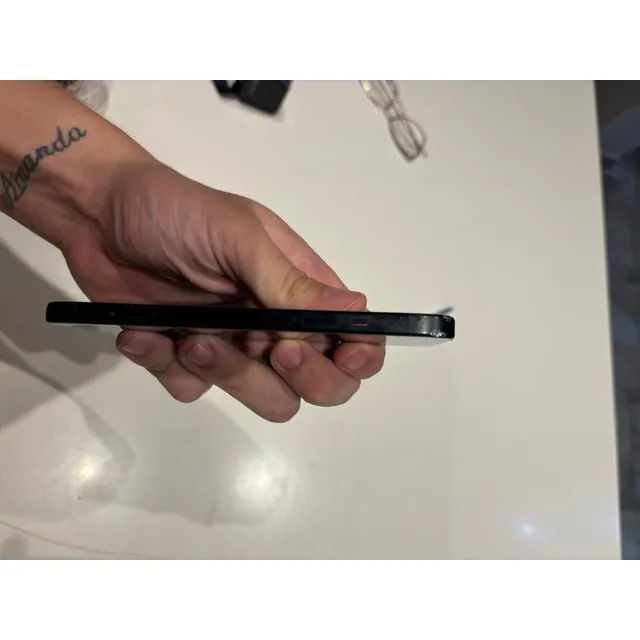 Apple Iphone 15 (128gb) Negro Usado  Detalles !! Negro
