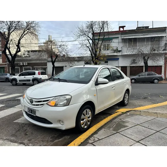 Toyota Etios 1.5 Xs