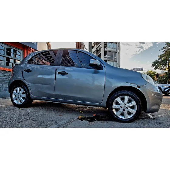 Nissan March 1.6 Visia Plus 107cv