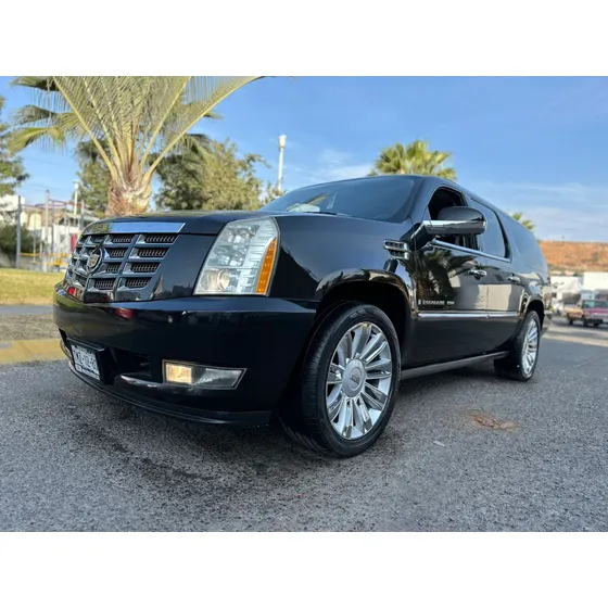 Cadillac Escalade Esv 6.0 Platinum Qc Dvd R-22 4x4 At