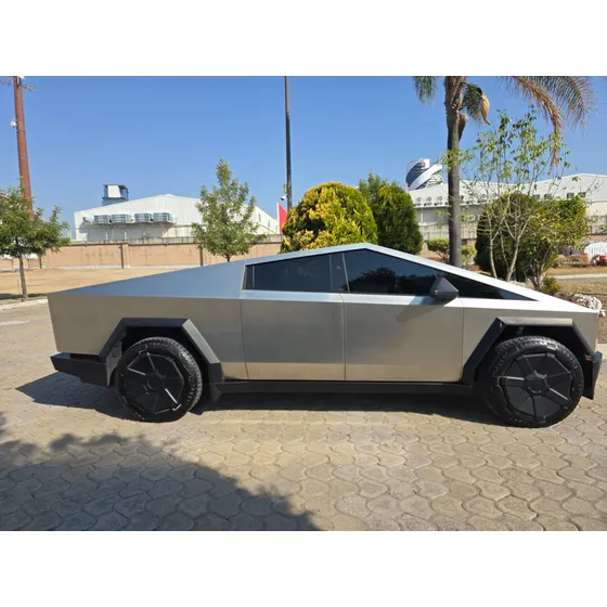 Tesla Cybertruck 0.0 547km Awd