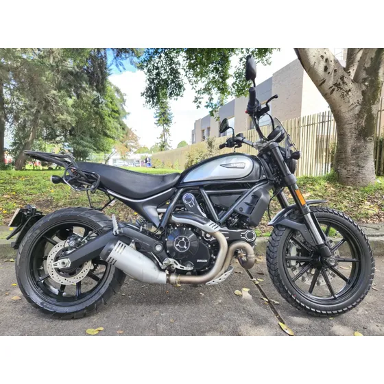 Ducati Scrambler 800 Dark