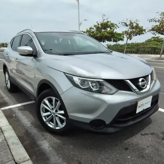 Nissan Qashqai 2015 2.0 Sense