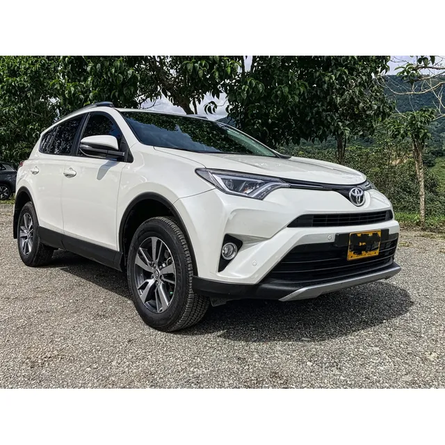 Toyota Rav4 2.0 Street