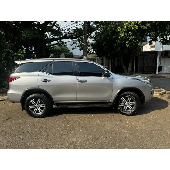 Toyota Fortuner 2.7l