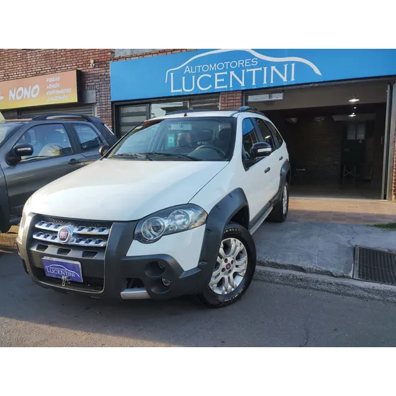 Fiat Palio 1.8 Adventure Locker