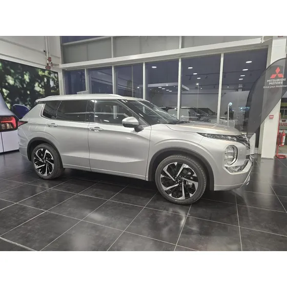 Mitsubishi Outlander New 4x4 Plus 2.5 7 Pasajeros