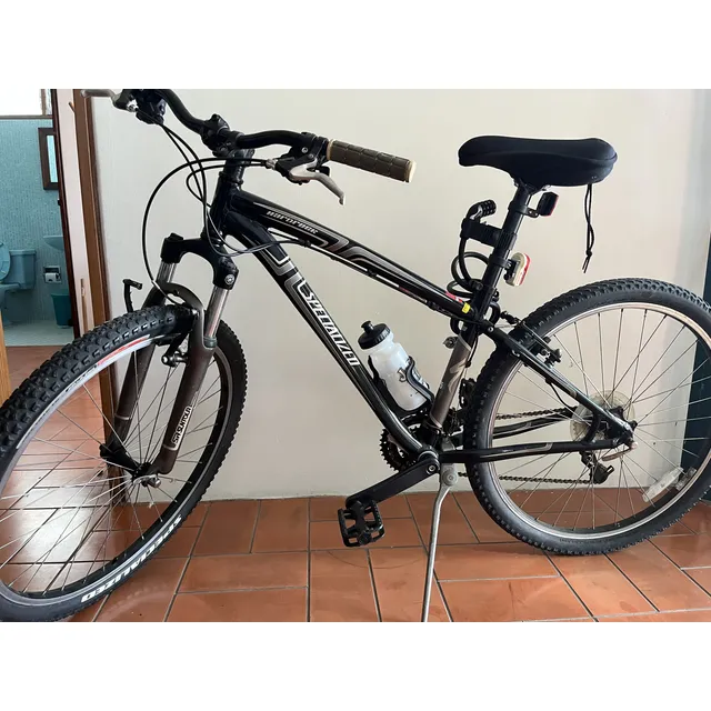 Bicicleta Specialized, Modelo Hardrock. Para Deporte. Usada.