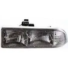 Faro Delantero Chev Blazer 98-04 Izq.