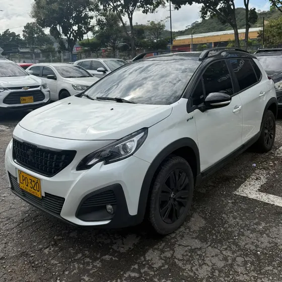 Peugeot 2008 2023 1.6 Active
