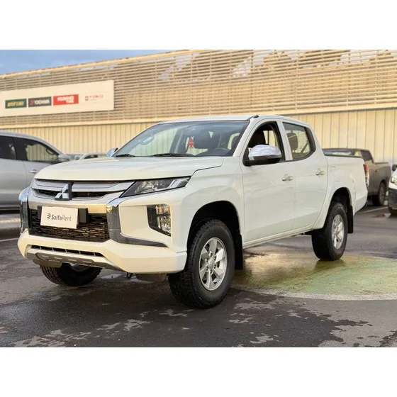 Mitsubishi L200 Katana D/c 2.4 Tdi Mt Crt 4x4