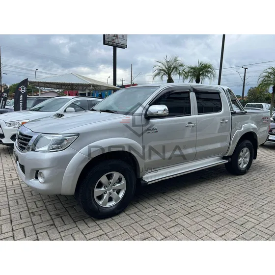 Toyota Hilux / Cd4x4 Srv