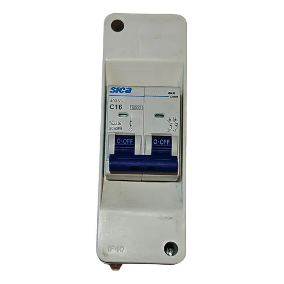 Llave Sica Térmica Bipolar De 16 Amperes Con Caja Exterior