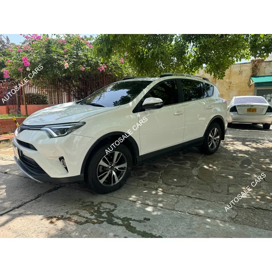 Toyota Rav4 2.0 Street