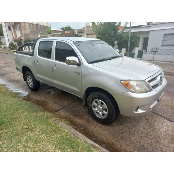 Toyota Hilux Pick-up 4x2 Dc Dx 2.5 Td