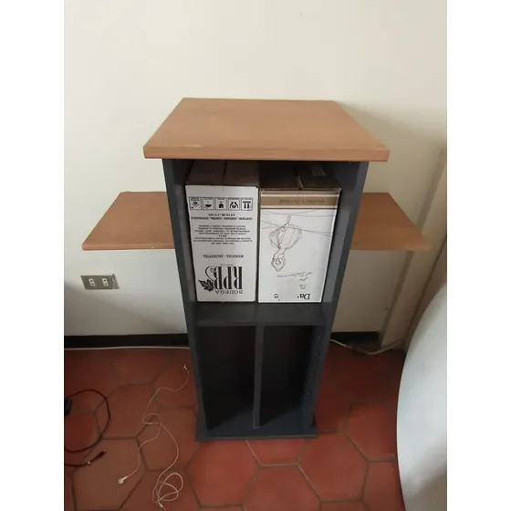 Mueble Para Equipo De Sonido, Esta En Caracas