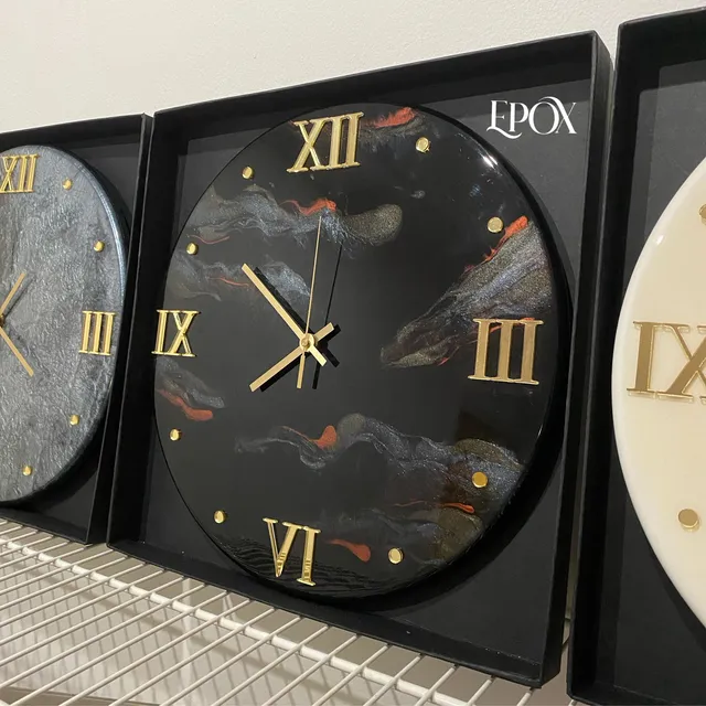 Reloj De Pared En Resina Epóxica